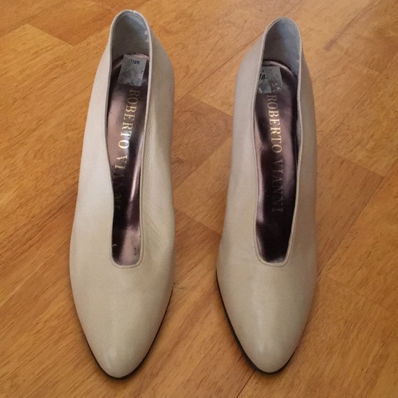 Never worn Roberto Vianni heels! - Picture 1 of 4